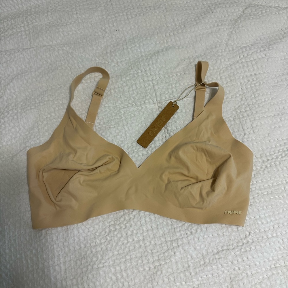 Skims bra
